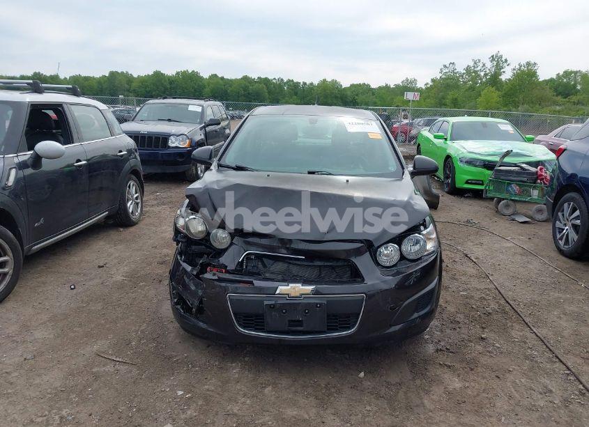 Photo 6 of 2014 Chevrolet Sonic LS AUTO (VIN 1G1JA5SH6E4223010)