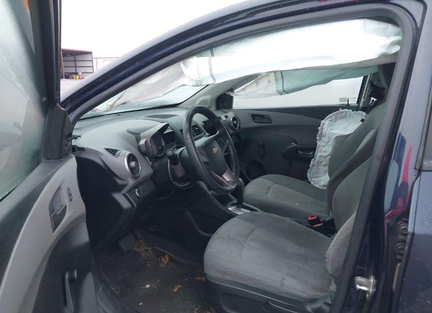 Photo 5 of 2015 Chevrolet Sonic LS AUTO (VIN 1G1JA5SH6F4145278)