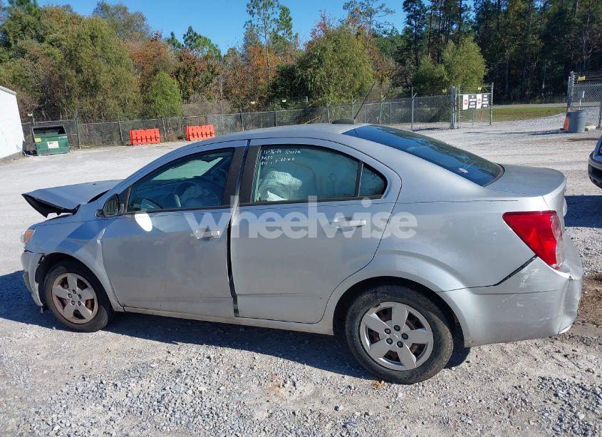 Photo 14 of 2015 Chevrolet Sonic LS AUTO (VIN 1G1JA5SH6F4181018)