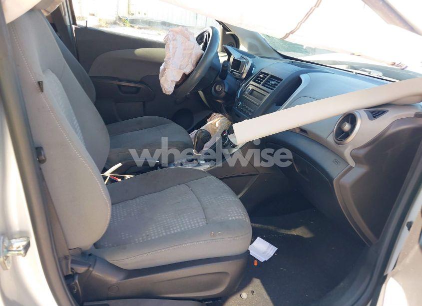 Photo 5 of 2015 Chevrolet Sonic LS AUTO (VIN 1G1JA5SH6F4181018)