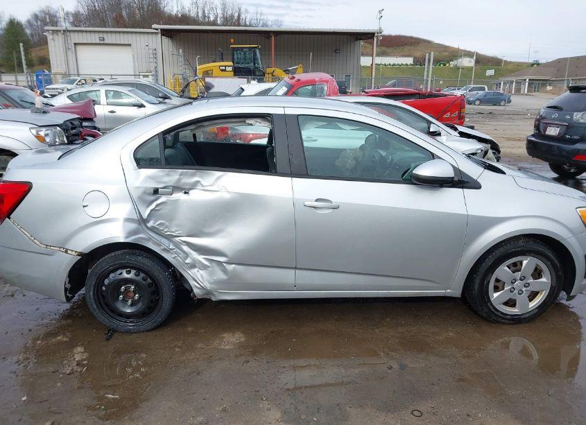 Photo 14 of 2016 Chevrolet Sonic LS AUTO (VIN 1G1JA5SH6G4132628)