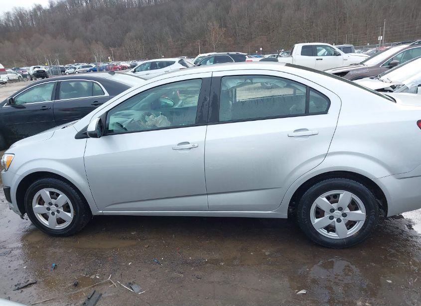 Photo 15 of 2016 Chevrolet Sonic LS AUTO (VIN 1G1JA5SH6G4132628)