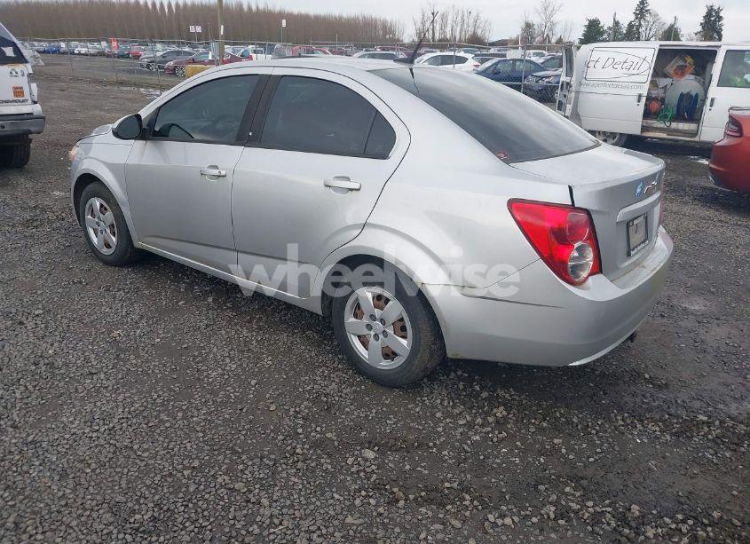 Photo 3 of 2013 Chevrolet Sonic LS AUTO (VIN 1G1JA5SH7D4197354)