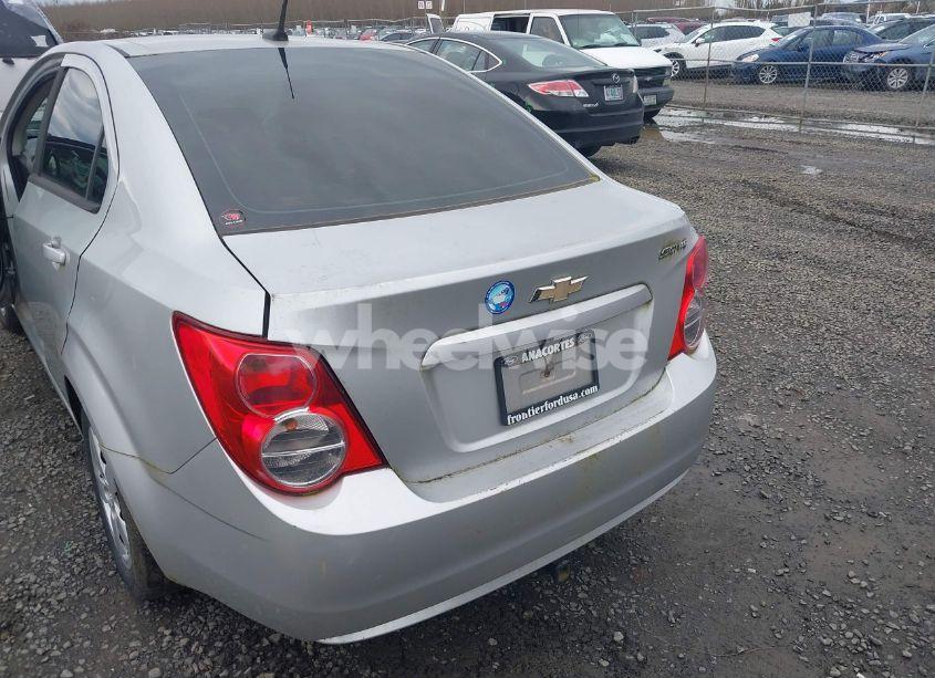 Photo 6 of 2013 Chevrolet Sonic LS AUTO (VIN 1G1JA5SH7D4197354)