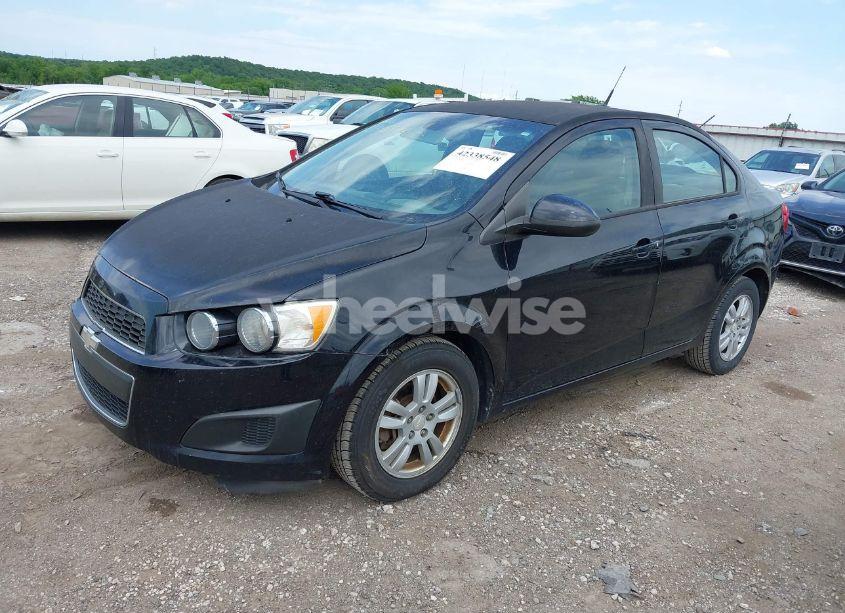Photo 2 of 2012 Chevrolet Sonic 2LS (VIN 1G1JA5SH8C4218047)