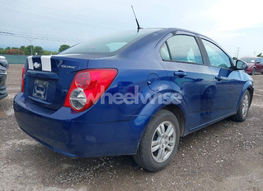 Photo 4 of 2012 Chevrolet Sonic 2LS (VIN 1G1JA5SH8C4228898)