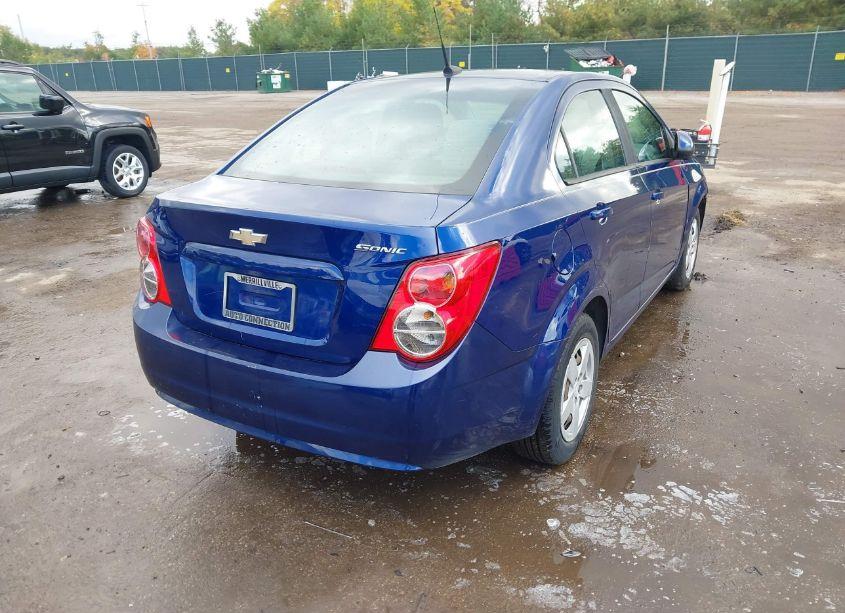Photo 4 of 2014 Chevrolet Sonic LS AUTO (VIN 1G1JA5SH8E4121241)