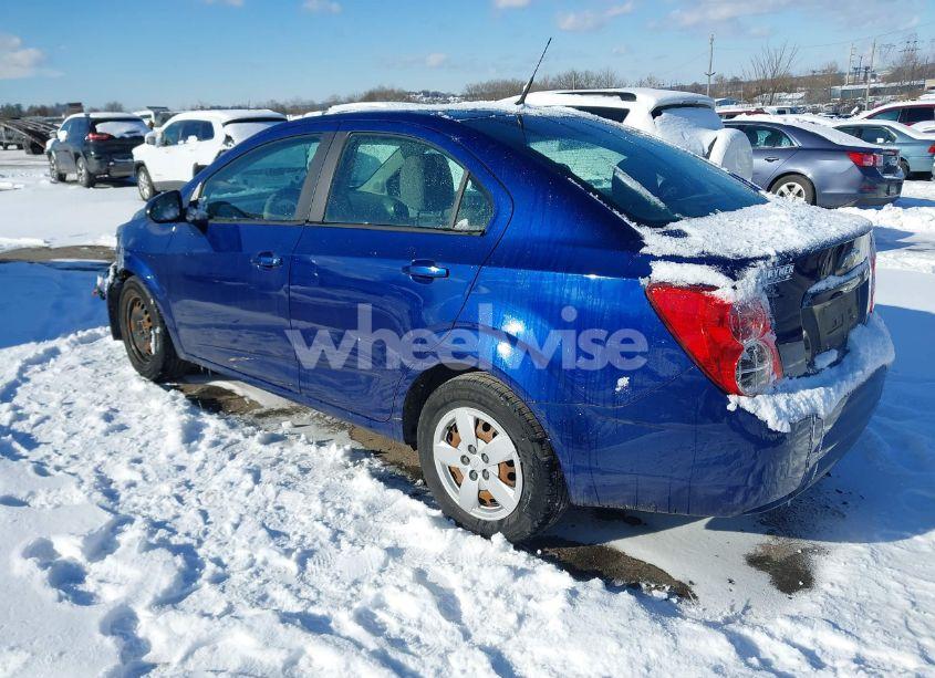 Photo 3 of 2014 Chevrolet Sonic LS AUTO (VIN 1G1JA5SH8E4222750)