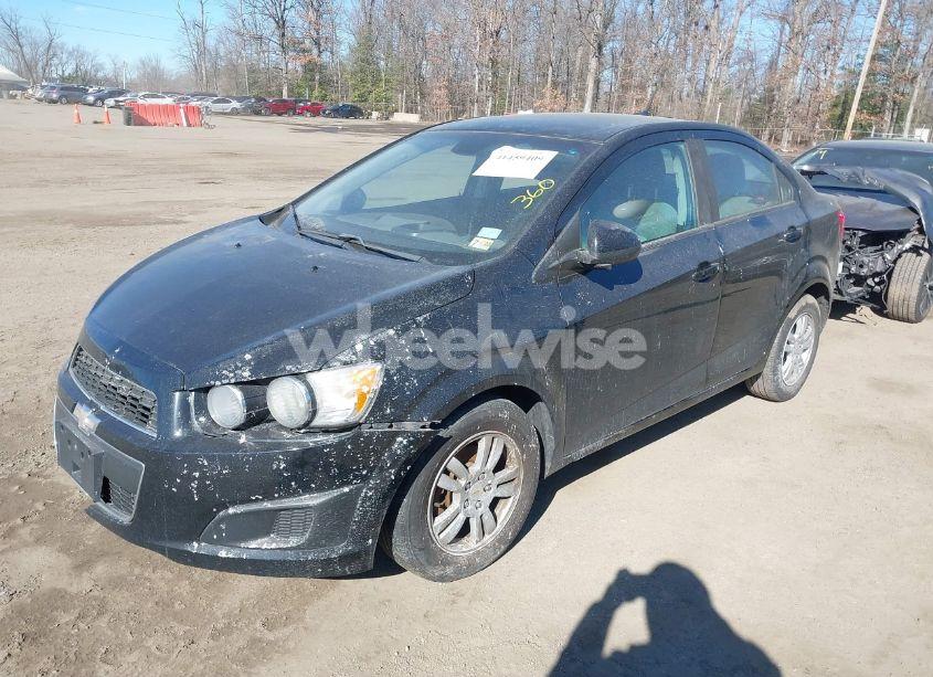 Photo 2 of 2012 Chevrolet Sonic 2LS (VIN 1G1JA5SH9C4169750)