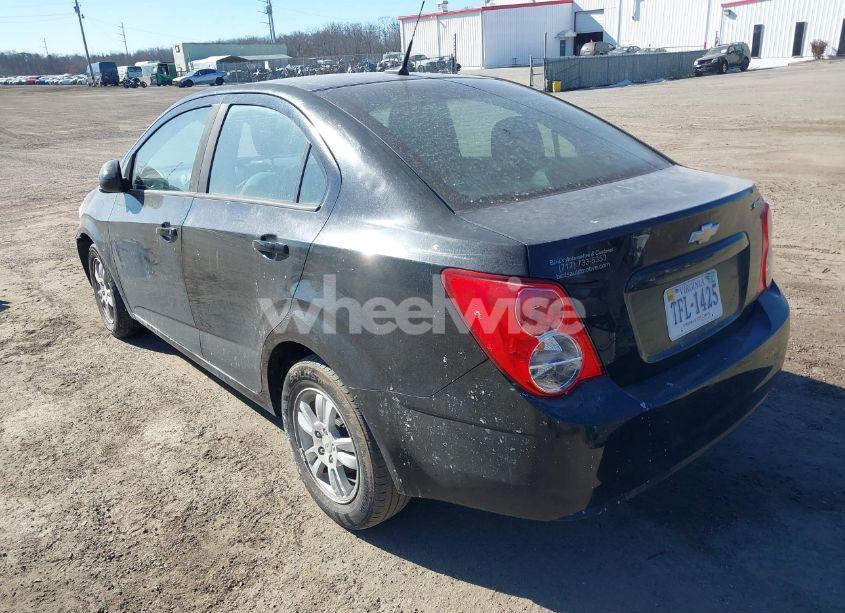 Photo 3 of 2012 Chevrolet Sonic 2LS (VIN 1G1JA5SH9C4169750)