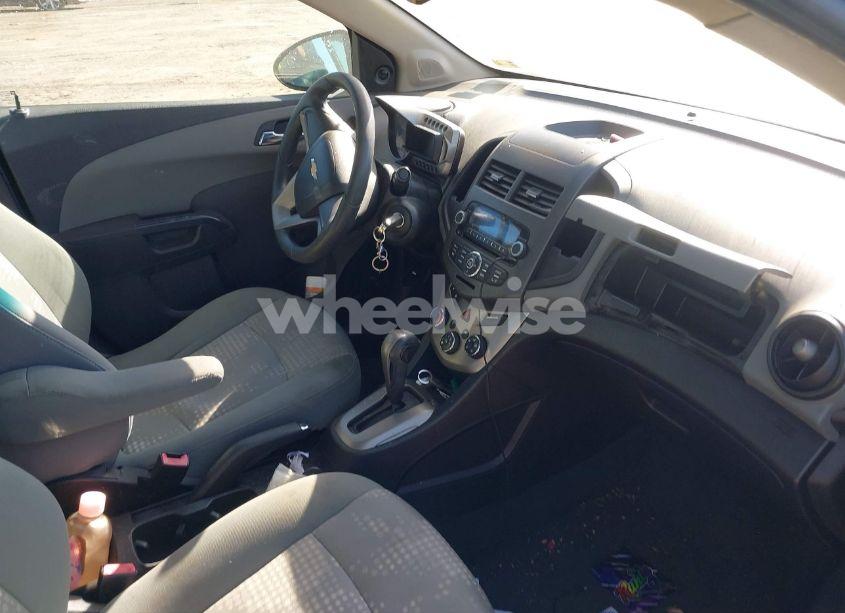 Photo 5 of 2012 Chevrolet Sonic 2LS (VIN 1G1JA5SH9C4169750)