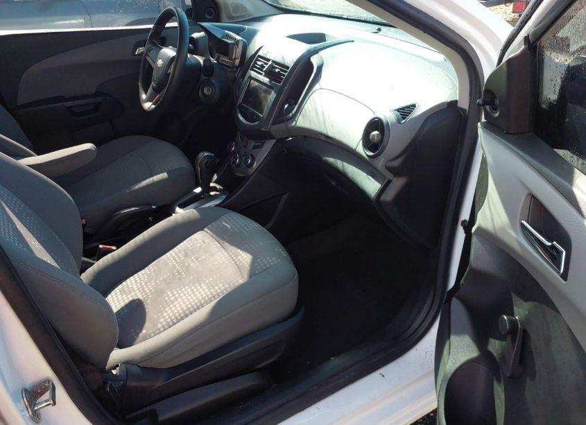 Photo 5 of 2013 Chevrolet Sonic LS AUTO (VIN 1G1JA5SH9D4250135)