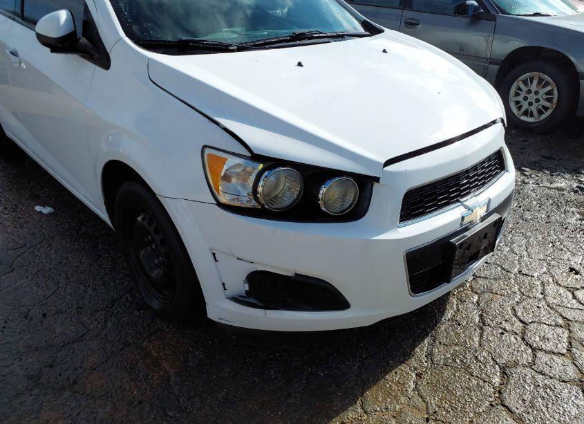 Photo 6 of 2013 Chevrolet Sonic LS AUTO (VIN 1G1JA5SH9D4250135)