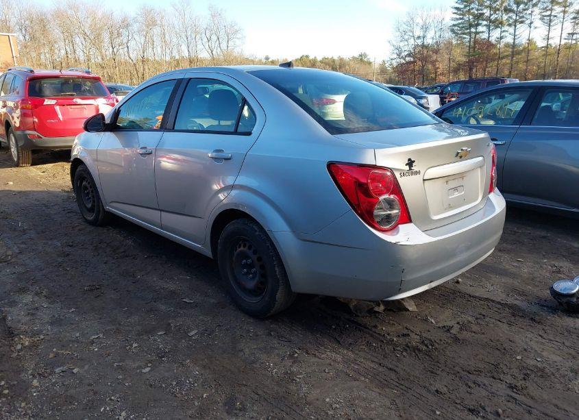 Photo 3 of 2014 Chevrolet Sonic LS AUTO (VIN 1G1JA5SH9E4168035)