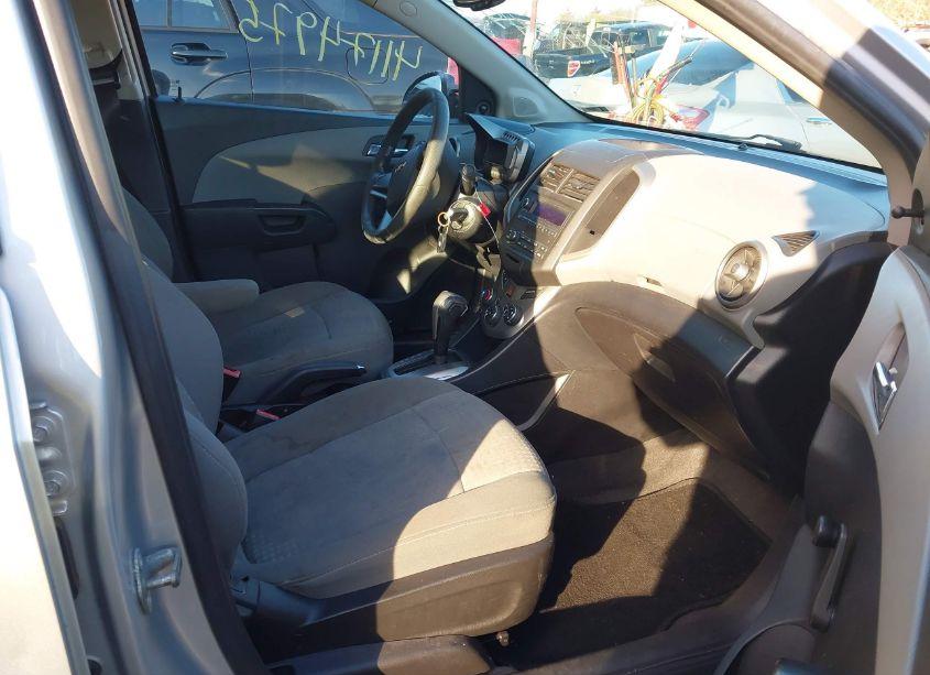 Photo 5 of 2014 Chevrolet Sonic LS AUTO (VIN 1G1JA5SH9E4168035)