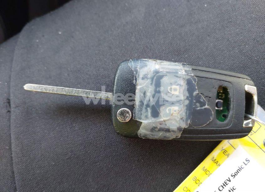 Photo 11 of 2016 Chevrolet Sonic LS AUTO (VIN 1G1JA5SH9G4153814)