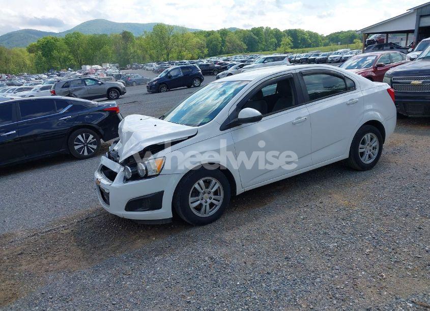Photo 2 of 2012 Chevrolet Sonic 2LS (VIN 1G1JA5SHXC4108407)