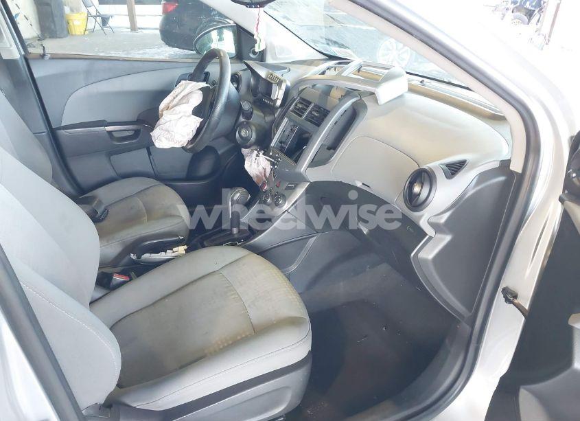 Photo 5 of 2012 Chevrolet Sonic 2LS (VIN 1G1JA5SHXC4109430)