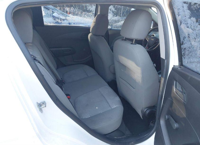 Photo 8 of 2016 Chevrolet Sonic LS AUTO (VIN 1G1JA6SG5G4170624)