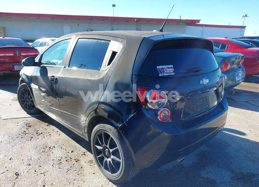 Photo 3 of 2013 Chevrolet Sonic LS AUTO (VIN 1G1JA6SG6D4219986)