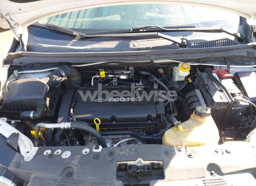 Photo 10 of 2015 Chevrolet Sonic LS AUTO (VIN 1G1JA6SG8F4131976)