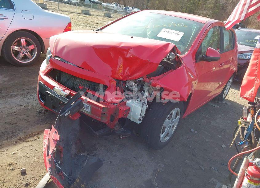 Photo 2 of 2015 Chevrolet Sonic LS AUTO (VIN 1G1JA6SG8F4203162)