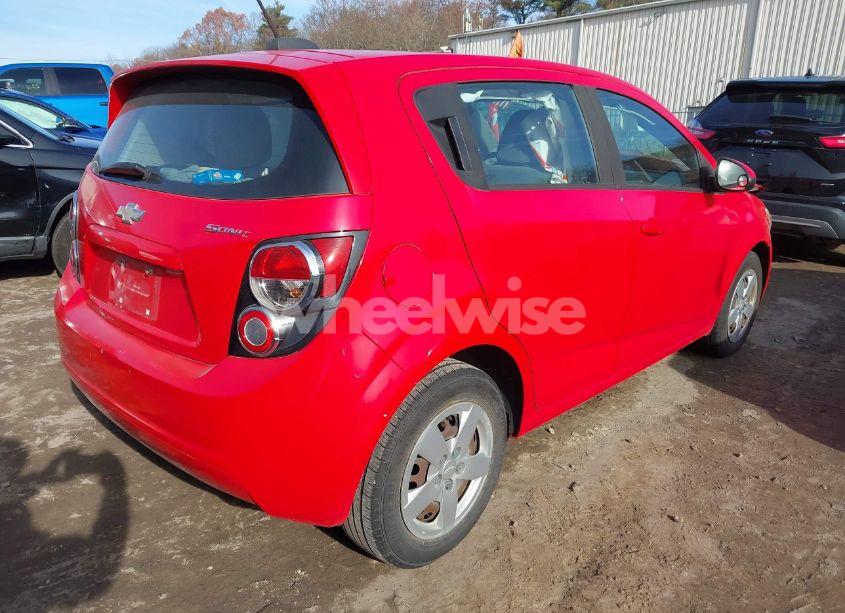 Photo 4 of 2015 Chevrolet Sonic LS AUTO (VIN 1G1JA6SG8F4203162)