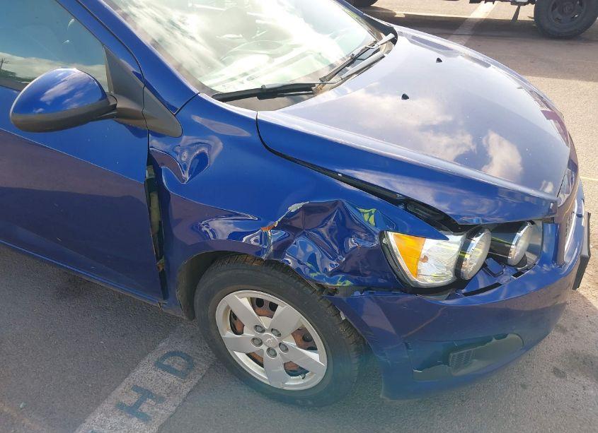 Photo 6 of 2014 Chevrolet Sonic LS AUTO (VIN 1G1JA6SG9E4216825)