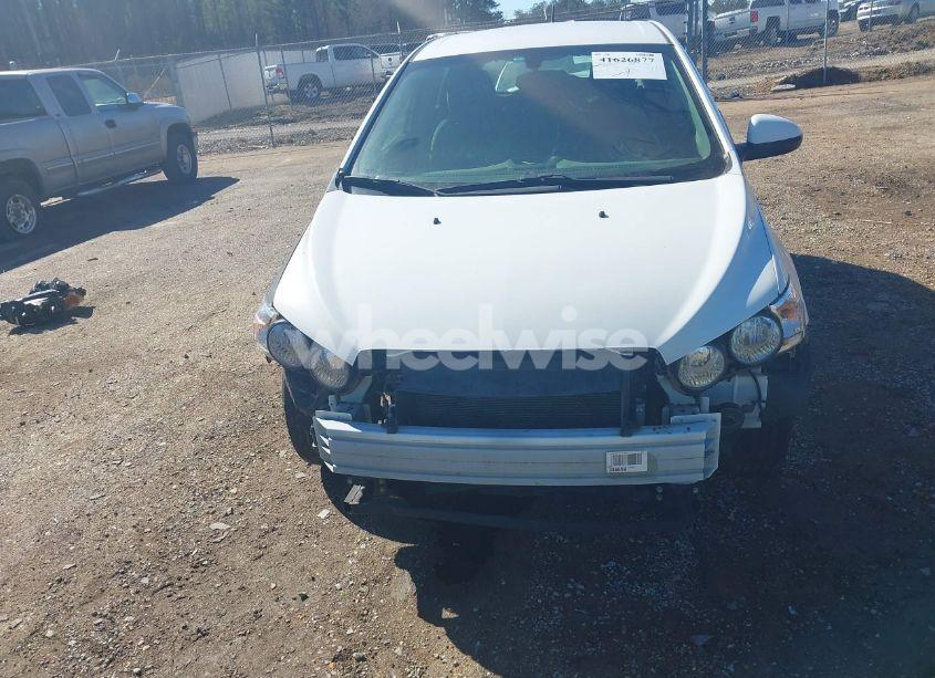 Photo 6 of 2014 Chevrolet Sonic LS AUTO (VIN 1G1JA6SGXE4143089)