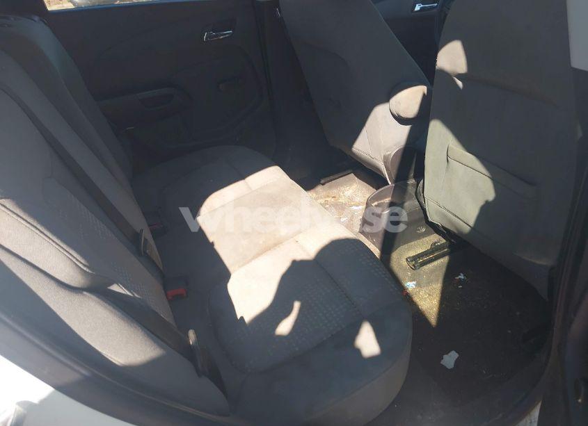 Photo 8 of 2014 Chevrolet Sonic LS AUTO (VIN 1G1JA6SGXE4143089)