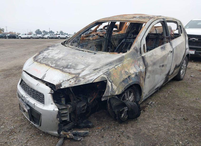 Photo 2 of 2016 Chevrolet Sonic LS AUTO (VIN 1G1JA6SGXG4126537)