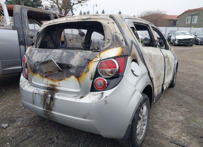 Photo 3 of 2016 Chevrolet Sonic LS AUTO (VIN 1G1JA6SGXG4126537)