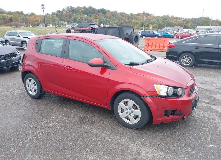 2013 Chevrolet Sonic LS AUTO (VIN 1G1JA6SH0D4136479) main photo