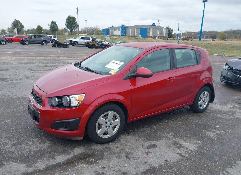 Photo 2 of 2013 Chevrolet Sonic LS AUTO (VIN 1G1JA6SH0D4136479)