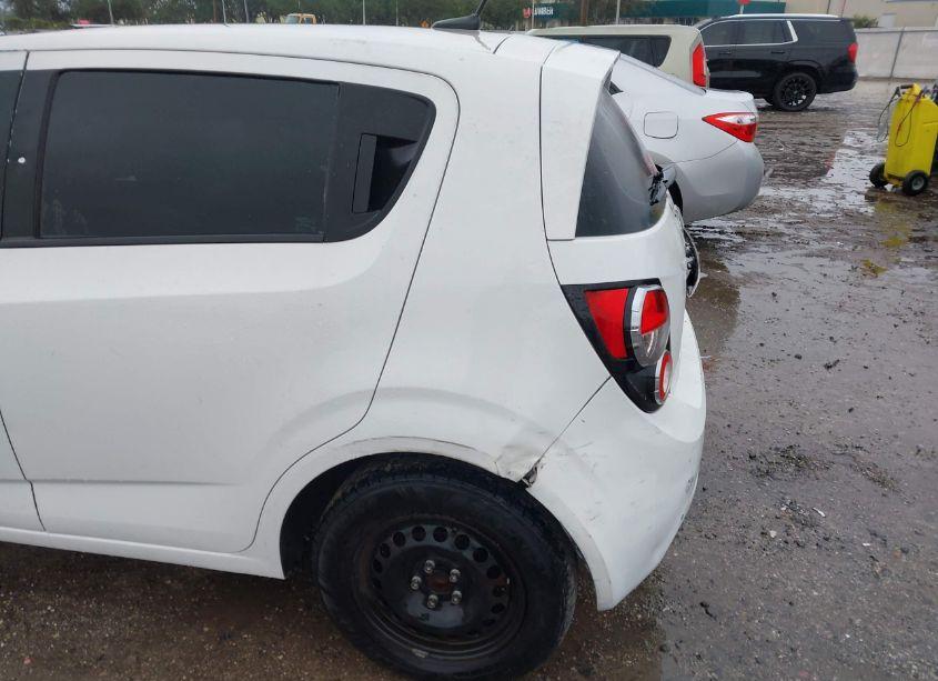 Photo 12 of 2014 Chevrolet Sonic LS AUTO (VIN 1G1JA6SH0E4100325)