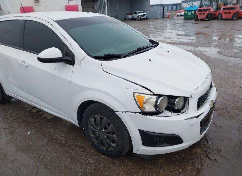Photo 15 of 2014 Chevrolet Sonic LS AUTO (VIN 1G1JA6SH0E4100325)