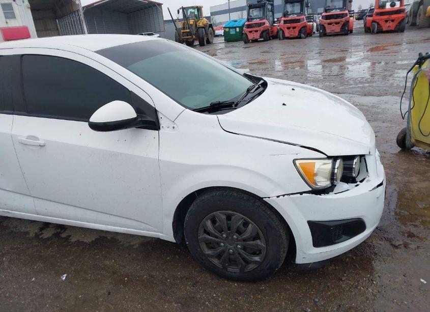 Photo 16 of 2014 Chevrolet Sonic LS AUTO (VIN 1G1JA6SH0E4100325)
