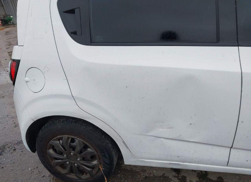 Photo 17 of 2014 Chevrolet Sonic LS AUTO (VIN 1G1JA6SH0E4100325)