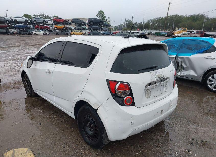 Photo 3 of 2014 Chevrolet Sonic LS AUTO (VIN 1G1JA6SH0E4100325)