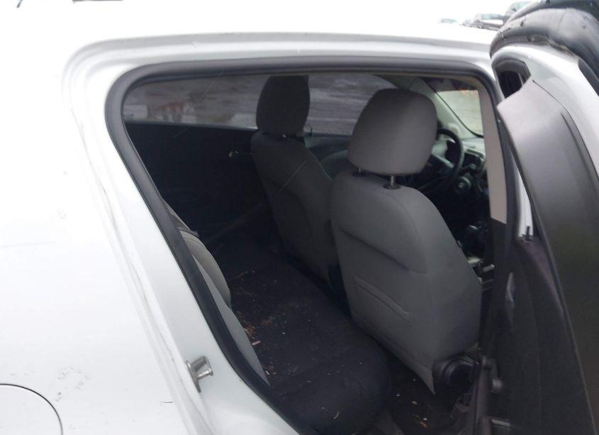 Photo 8 of 2014 Chevrolet Sonic LS AUTO (VIN 1G1JA6SH0E4100325)