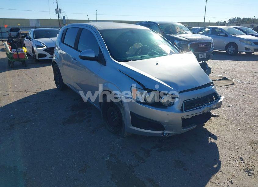 2015 Chevrolet Sonic LS AUTO (VIN 1G1JA6SH1F4156792) main photo