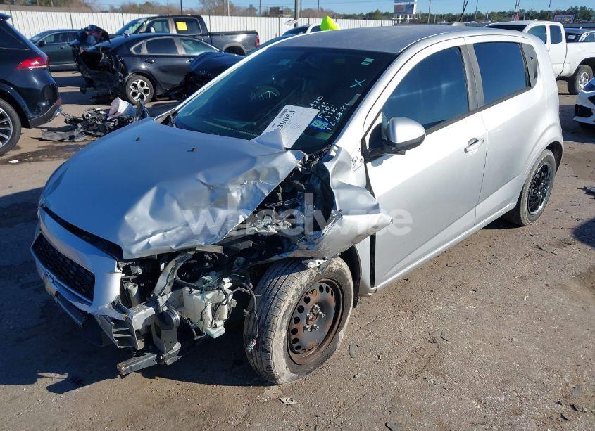 Photo 2 of 2015 Chevrolet Sonic LS AUTO (VIN 1G1JA6SH1F4156792)