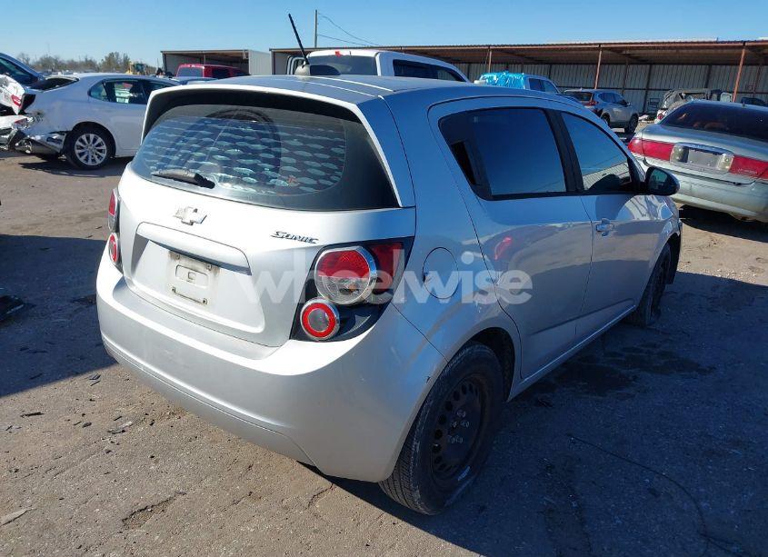 Photo 4 of 2015 Chevrolet Sonic LS AUTO (VIN 1G1JA6SH1F4156792)