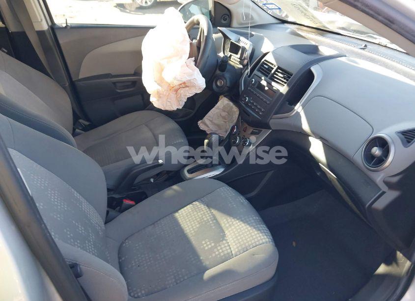 Photo 5 of 2015 Chevrolet Sonic LS AUTO (VIN 1G1JA6SH1F4156792)