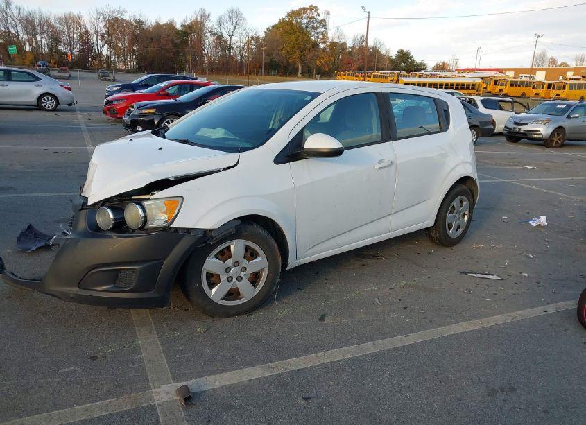 Photo 2 of 2016 Chevrolet Sonic LS AUTO (VIN 1G1JA6SH1G4151867)