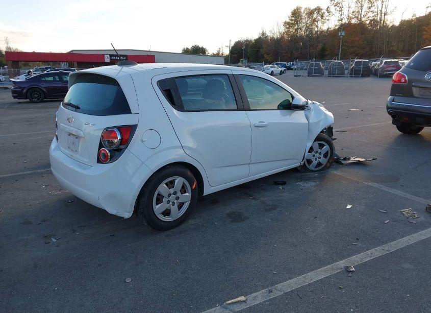 Photo 4 of 2016 Chevrolet Sonic LS AUTO (VIN 1G1JA6SH1G4151867)