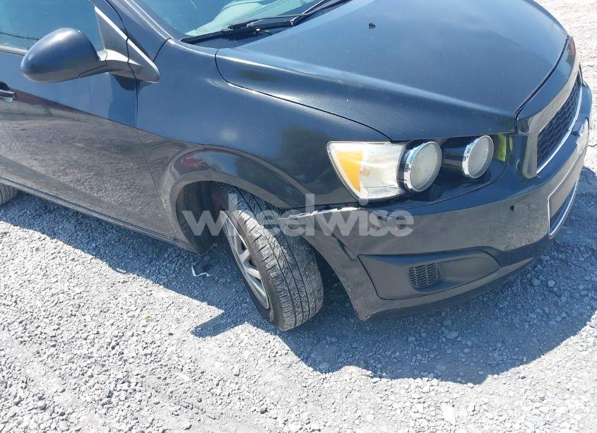 Photo 6 of 2013 Chevrolet Sonic LS AUTO (VIN 1G1JA6SH2D4109297)