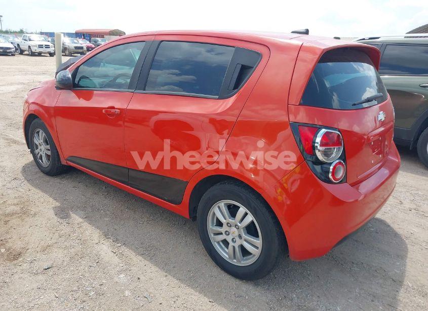 Photo 3 of 2012 Chevrolet Sonic 2LS (VIN 1G1JA6SH3C4116855)