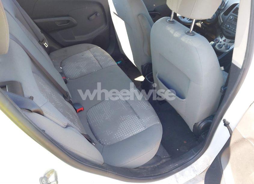 Photo 8 of 2015 Chevrolet Sonic LS AUTO (VIN 1G1JA6SH3F4188434)