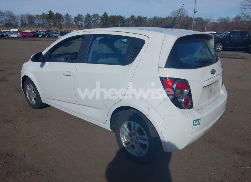 Photo 3 of 2012 Chevrolet Sonic 2LS (VIN 1G1JA6SH4C4100860)